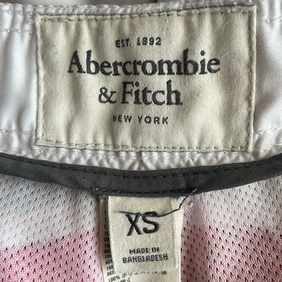 Abercrombie & Fitch swim trunks XS - Picture 7 of 7